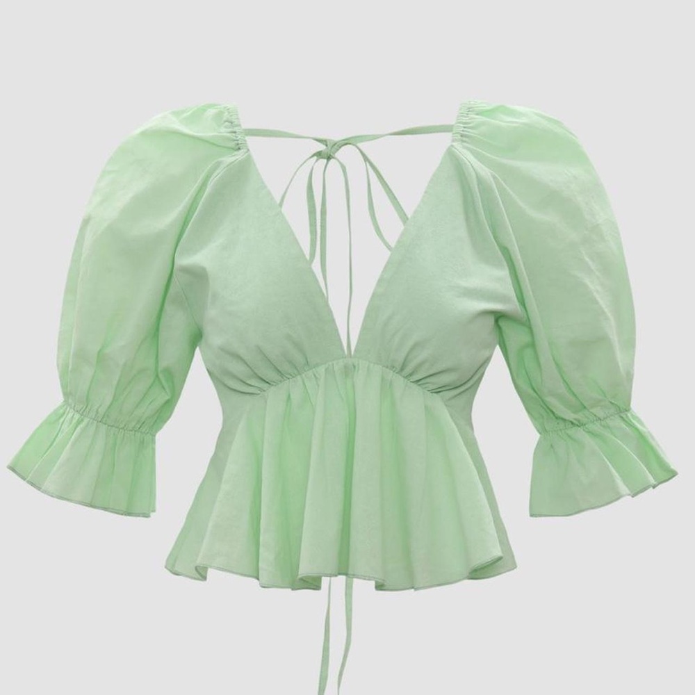 brand new puff sleeve top